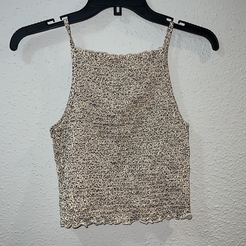 Scrunched Ruffle Tank Top - Picture 4 of 5